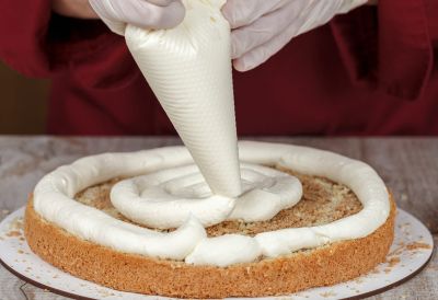 Eine Babytorte entsteht