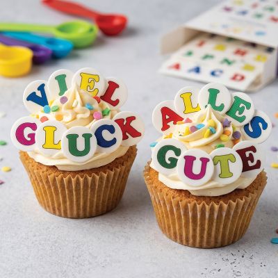Buchstaben obelater an muffins